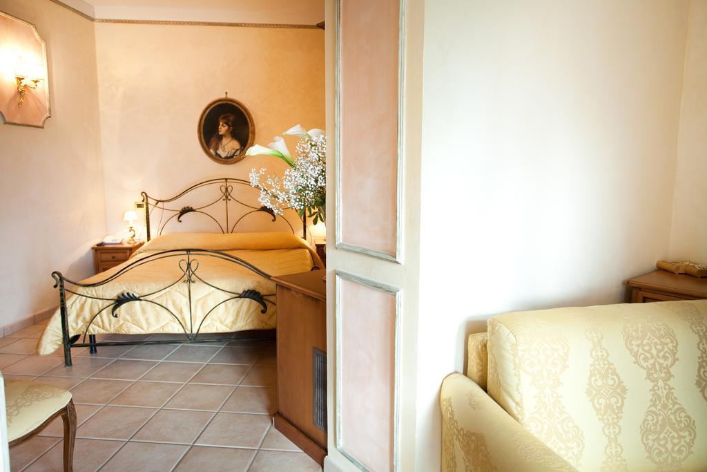 Hotel Villa Torre Antica Атена-Лукана Номер фото